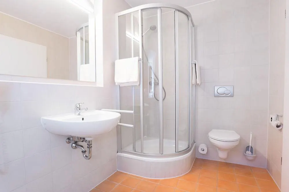 Hotel Lucas Nuremberg 3*,