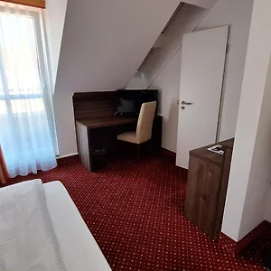 Hotel Invite
